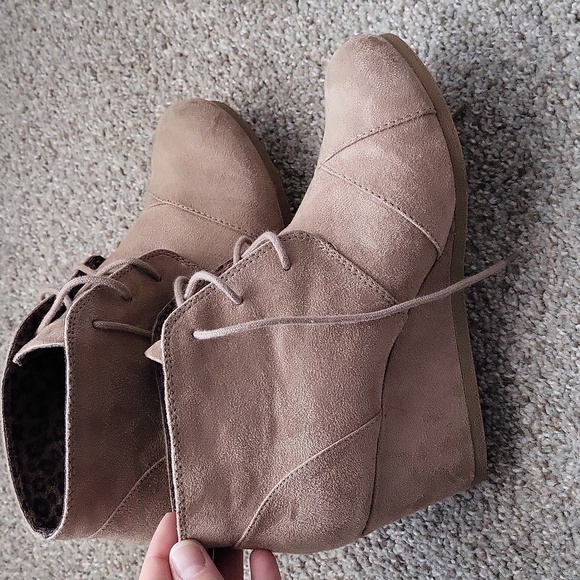 Wedges - Picture 2 of 3